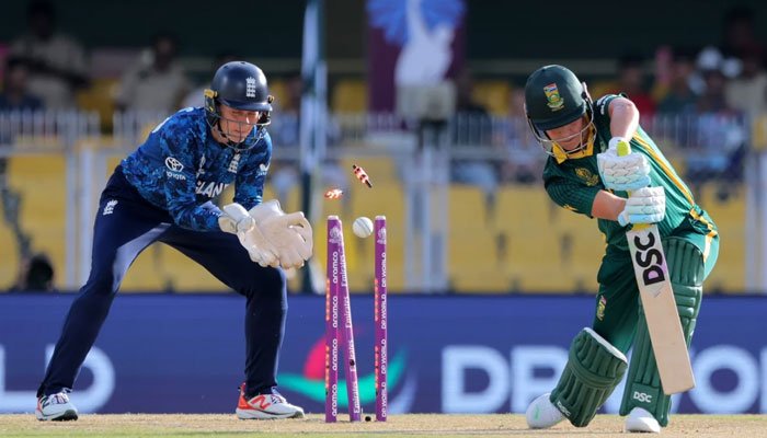 آئی سی سی ویمنز ورلڈکپ: جنوبی افریقا 69 رنز پر ڈھیر، انگلینڈ نے 10 وکٹوں سے ہرا دیا