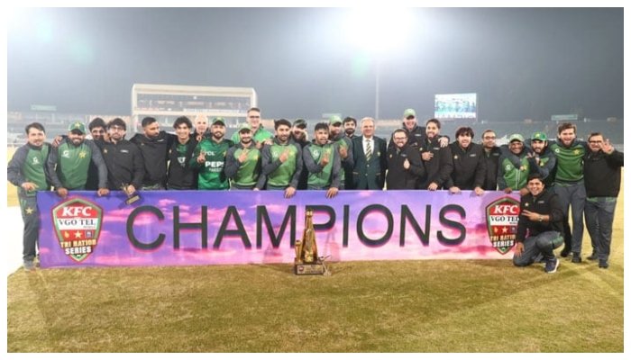 پاکستان وائٹ بال کرکٹ ٹیم کا غیر ملکی سپورٹ اسٹاف چھٹیوں پر چلا گیا