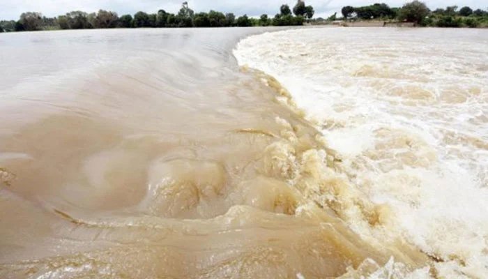 بھارتی آبی دہشتگردی سے دریائے ستلج میں پانی کے بہاؤ میں خطرناک حد تک اضافہ، مزید آبادیاں ڈوب گئیں