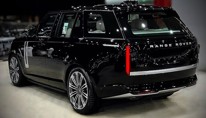 لندن سے چوری گاڑی کی کراچی میں موجودگی کا معاملہ، پاکستان نے انٹرپول سے ٹریکر لاگ طلب کرلیا