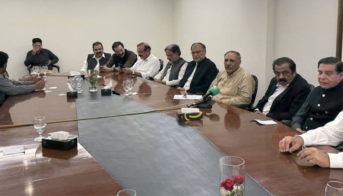 حکومت اور عوامی ایکشن کمیٹی کے مذاکرات کامیاب، معاہدے پر دستخط ہوگئے