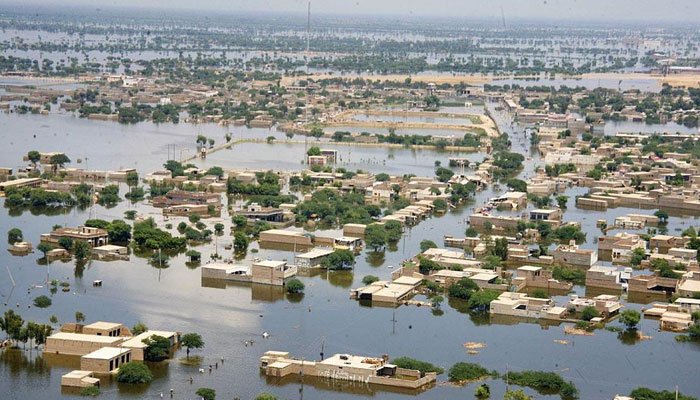 حالیہ سیلاب سے معیشت کو 822 ارب روپے کا نقصان، 70 اضلاع میں 65 لاکھ سے زائد افراد متاثر
