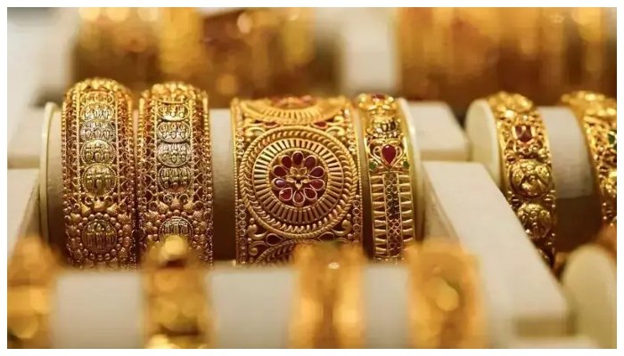 سونے کی فی تولہ قیمت میں معمولی کمی