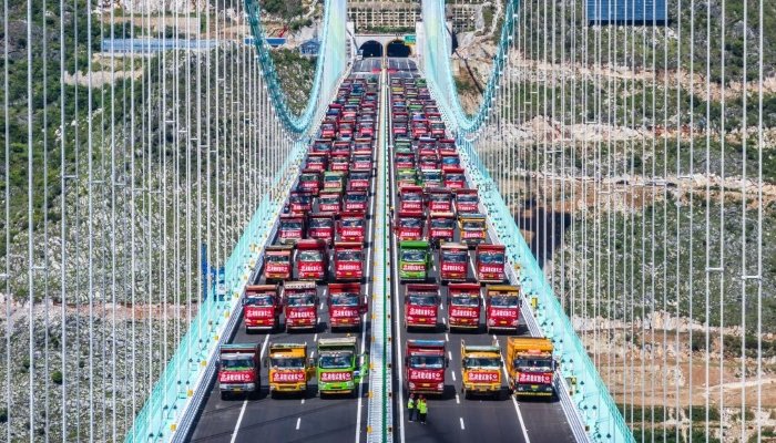 دنیا کے بلند ترین پُل پر لوڈ ٹیسٹ کامیابی سے مکمل، ٹریفک کیلئے کب کھولا جائیگا؟