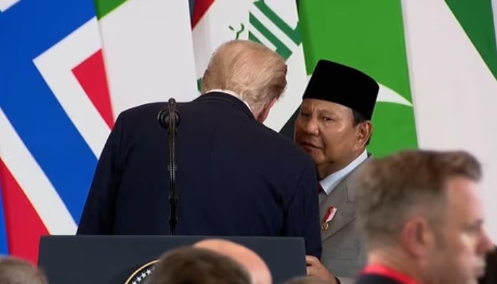 انڈونیشین صدر نے ٹرمپ سے کیا درخواست کی؟ دونوں رہنماؤں کی گفتگو ہاٹ مائیک میں ریکارڈ