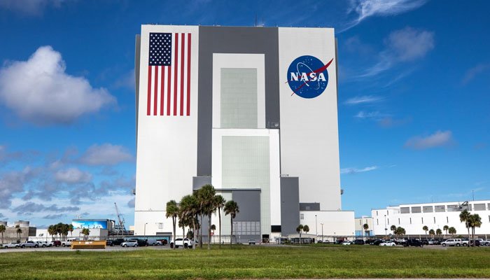 امریکا میں شٹ ڈاؤن سے ہلچل، ناسا بند، لاکھوں ملازمین کو چھٹیوں پر بھیج دیا گیا
