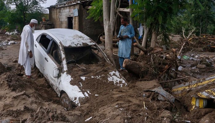 ملک بھر میں بارشوں اور سیلاب کے باعث جاں بحق افراد کی تعداد 800 تک پہنچ گئی