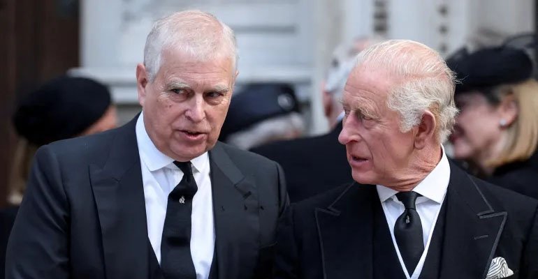 جنسی اسکینڈل: شاہ چارلس نے بھائی شہزادہ اینڈریو سے &rsquo;پرنس&lsquo; کا لقب واپس لے لیا