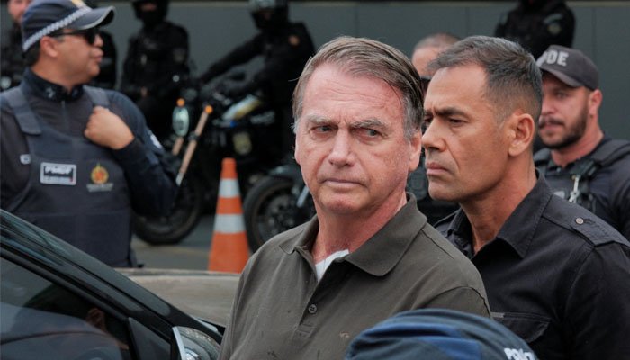سابق برازیلین صدر بولسوناروکی27 سال قیدکی سزا پر عمل شروع