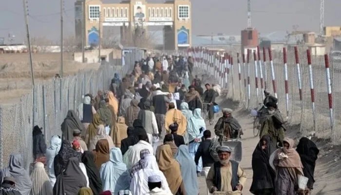 بلوچستان سے افغان مہاجرین کے انخلاء کا تیسرا مرحلہ جاری، 30ہزار سے زائد مہاجرین وطن واپس