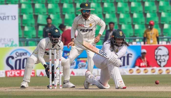 لاہور ٹیسٹ فیصلہ کن مرحلے میں داخل، پاکستان کو جیت کیلئے 4 وکیٹں درکار